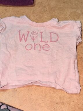 ❤️‍🔥10/$10❤️‍🔥 Baby Carter's Mwave Pink "Wild One" T-Shirt Size 6M